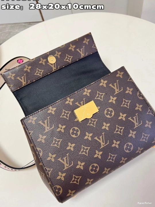 CHANELUNY VUITTON LOUIS BB 0820